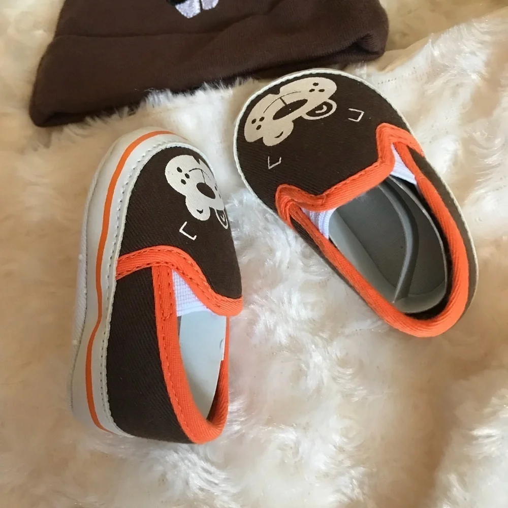 2 piece Baby Monkey Shies And Beanie Cap
